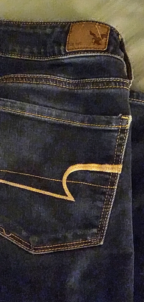 American Eagle Outfitters dark blue 6long jeans